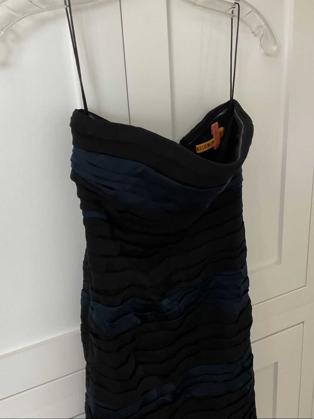 Alice + Olivia Black and Navy Strapless Pleated Silk Dress - Picture 3 of 8